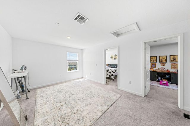 7473 Penfield Dr, Sacramento, CA 95829
