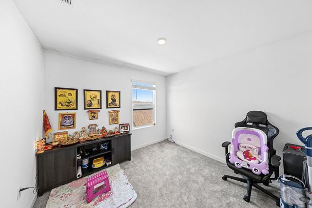 7473 Penfield Dr, Sacramento, CA 95829