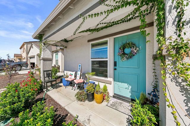 7473 Penfield Dr, Sacramento, CA 95829