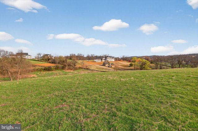 40246 THOMAS MILL RD, Leesburg, VA 20175