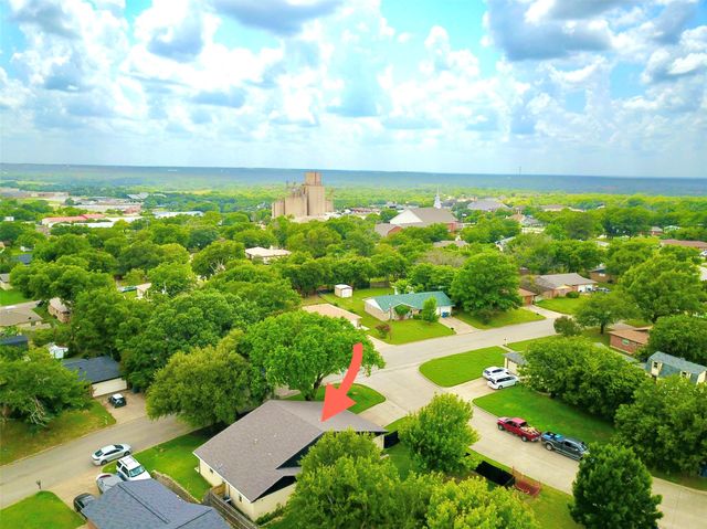 437 Pecan Drive, Aledo, TX 76008