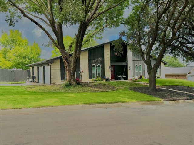 437 Pecan Drive, Aledo, TX 76008