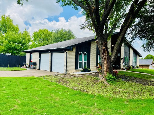 437 Pecan Drive, Aledo, TX 76008