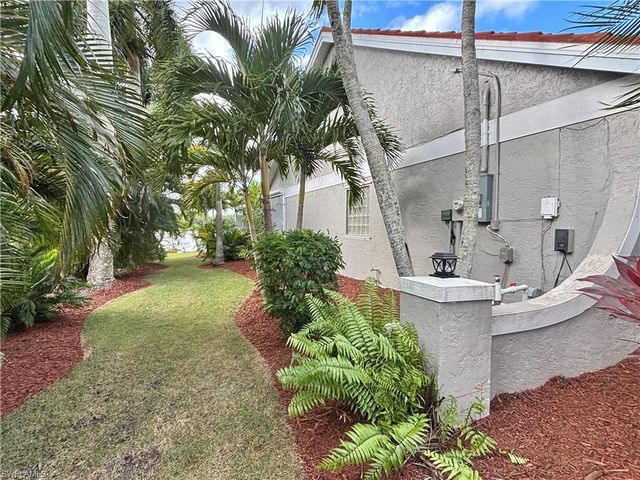 18013 Royal Tree PKWY, Naples, FL 34114