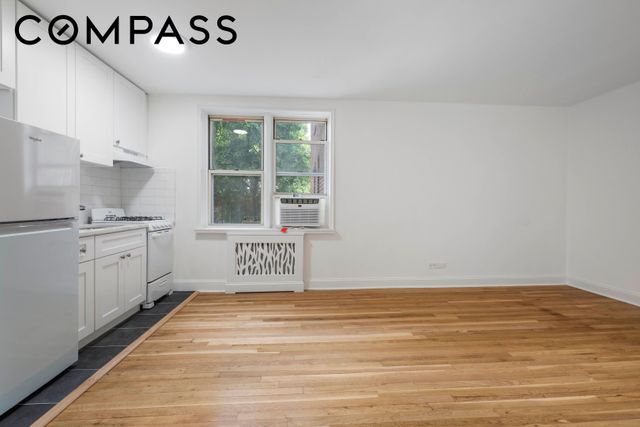 5645 Netherland Ave Apt 2F, New York City, NY 10471