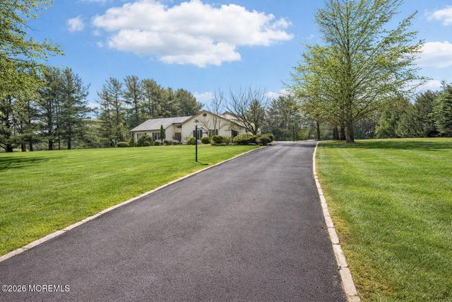 4 Cuomo Court, Millstone, NJ 08535
