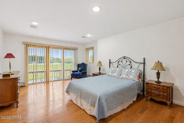 4 Cuomo Court, Millstone, NJ 08535