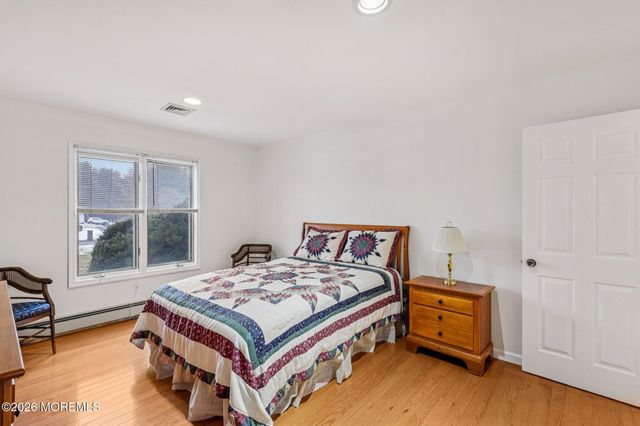 4 Cuomo Court, Millstone, NJ 08535