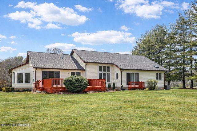 4 Cuomo Court, Millstone, NJ 08535