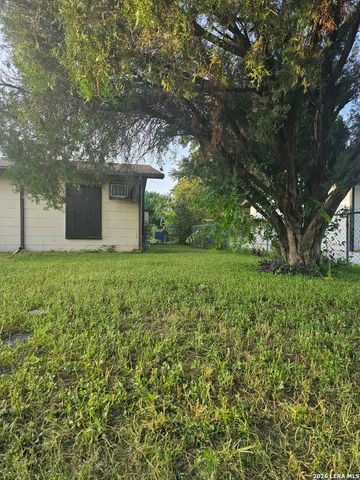 271 Wahrmund Ct, San Antonio, TX 78220