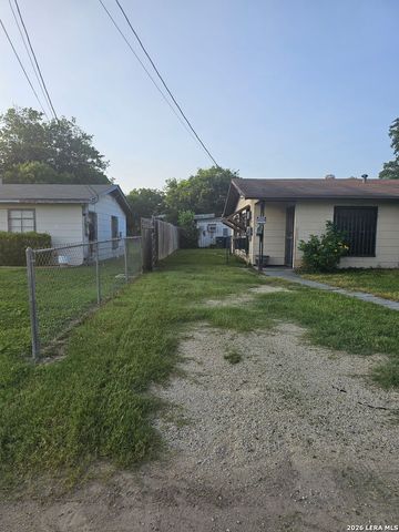 271 Wahrmund Ct, San Antonio, TX 78220