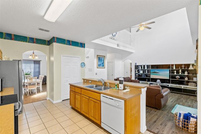 4602 CUMBRIAN LAKES DRIVE, Kissimmee, FL 34746
