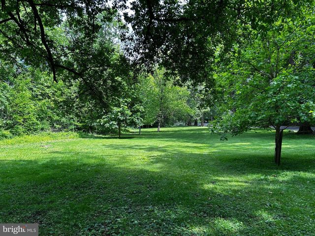 803 GROVE PL, Havertown, PA 19083
