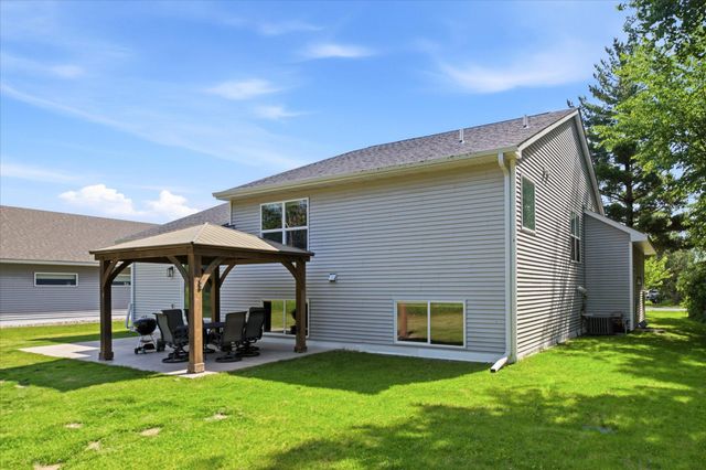 11054 Ulysses Street NE, Blaine, MN 55434