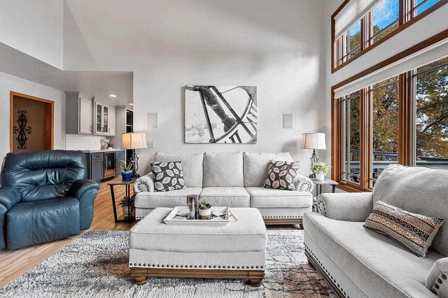 63 FOX POINT DRIVE, Appleton, WI 54911