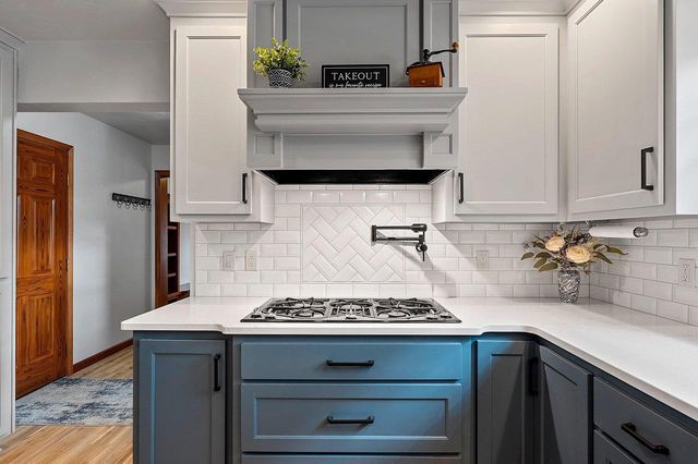 63 FOX POINT DRIVE, Appleton, WI 54911