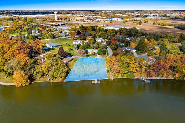 63 FOX POINT DRIVE, Appleton, WI 54911