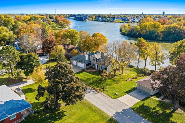 63 FOX POINT DRIVE, Appleton, WI 54911