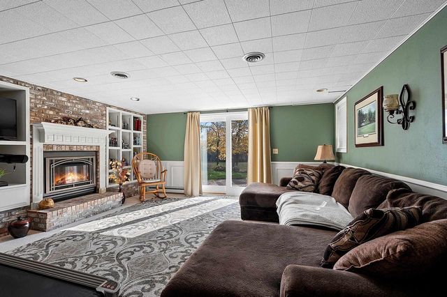 63 FOX POINT DRIVE, Appleton, WI 54911