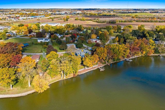 63 FOX POINT DRIVE, Appleton, WI 54911