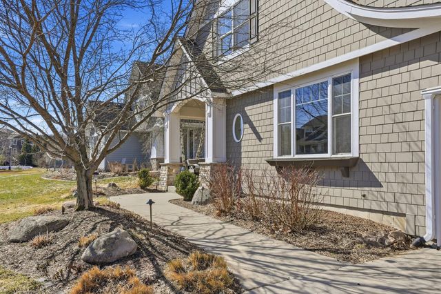 11587 Avery Drive, Inver Grove Heights, MN 55077