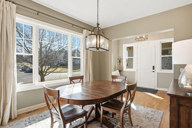 11587 Avery Drive, Inver Grove Heights, MN 55077