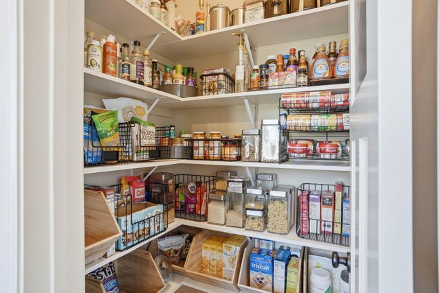 11587 Avery Drive, Inver Grove Heights, MN 55077