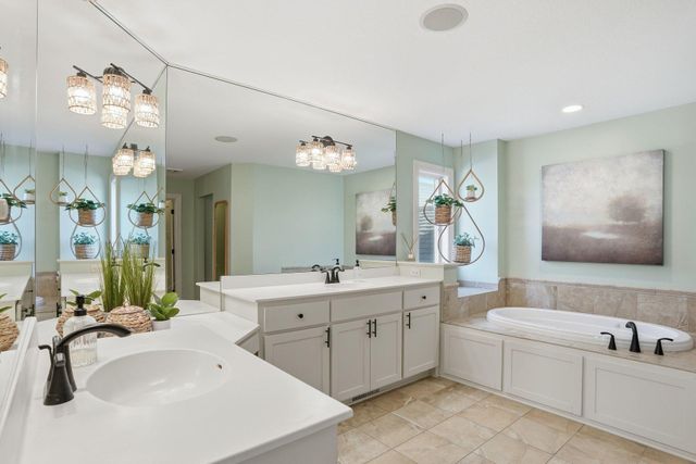 11587 Avery Drive, Inver Grove Heights, MN 55077