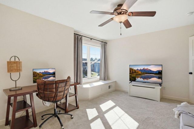 11587 Avery Drive, Inver Grove Heights, MN 55077