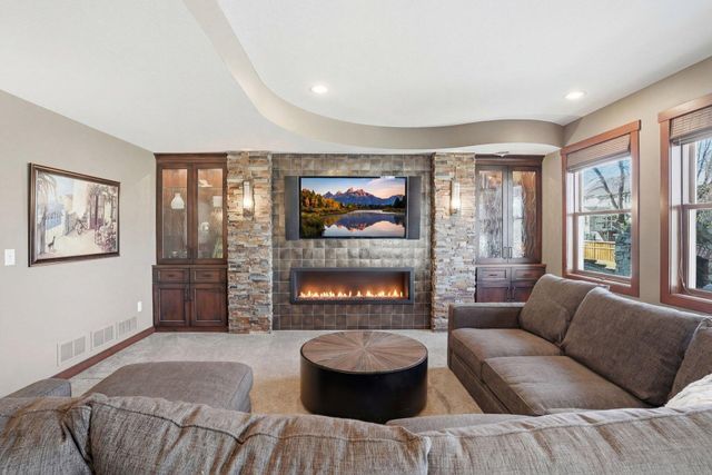 11587 Avery Drive, Inver Grove Heights, MN 55077