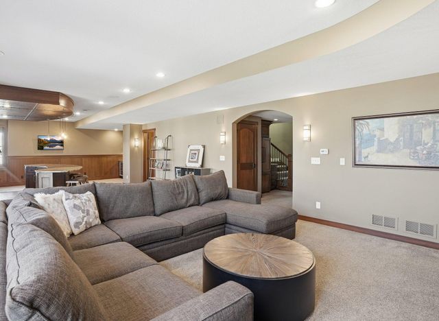 11587 Avery Drive, Inver Grove Heights, MN 55077