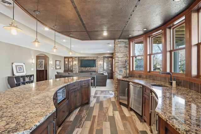 11587 Avery Drive, Inver Grove Heights, MN 55077