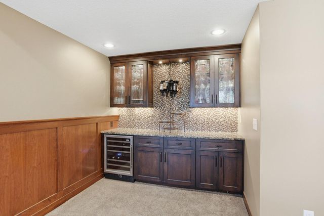 11587 Avery Drive, Inver Grove Heights, MN 55077