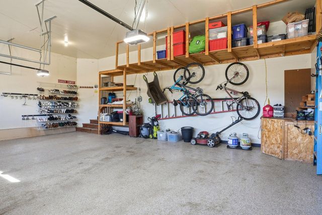 11587 Avery Drive, Inver Grove Heights, MN 55077