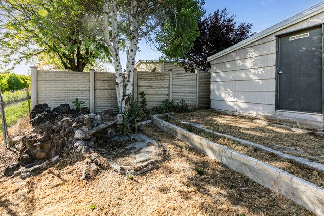 65 W ALTA WAY, Sandy, UT 84070