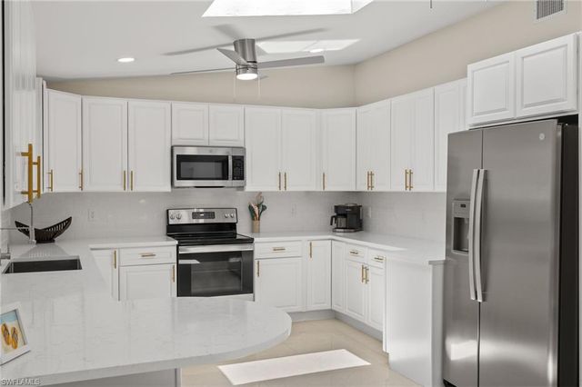 482 Tradewinds AVE, Naples, FL 34108