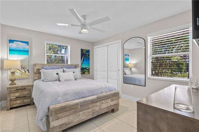 482 Tradewinds AVE, Naples, FL 34108
