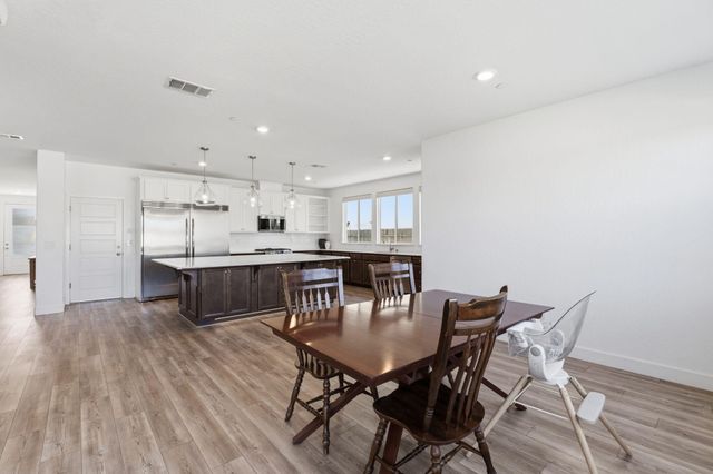 186 Sentinel Drive S, Madera, CA 93636
