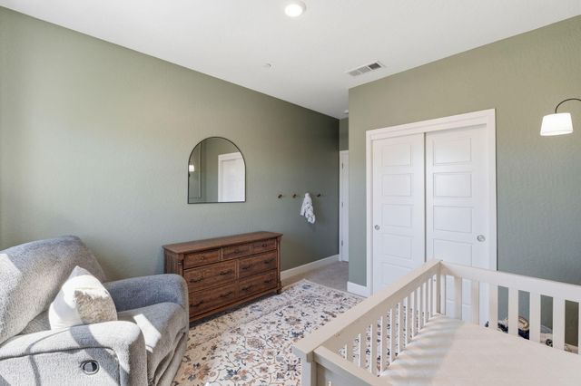186 Sentinel Drive S, Madera, CA 93636