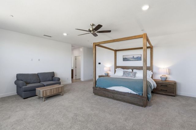 186 Sentinel Drive S, Madera, CA 93636
