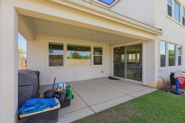 186 Sentinel Drive S, Madera, CA 93636