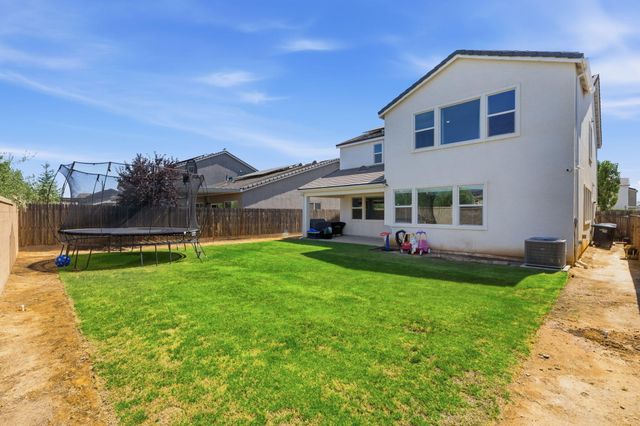 186 Sentinel Drive S, Madera, CA 93636