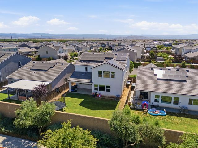 186 Sentinel Drive S, Madera, CA 93636