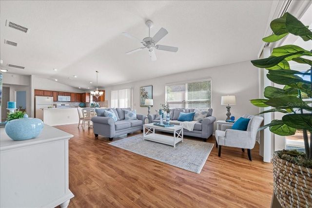 986 OSCAR LANE, The Villages, FL 32162