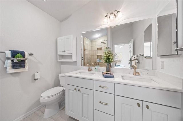 986 OSCAR LANE, The Villages, FL 32162