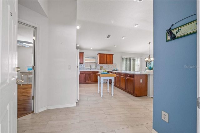 986 OSCAR LANE, The Villages, FL 32162