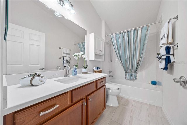 986 OSCAR LANE, The Villages, FL 32162