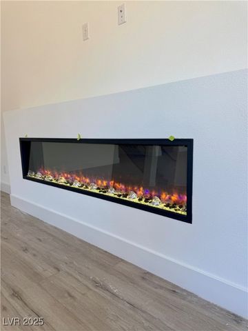 10237 Dawnville Walk Street, Las Vegas, NV 89141