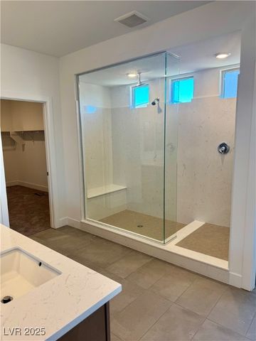 10237 Dawnville Walk Street, Las Vegas, NV 89141