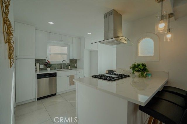 7806 S Denker Ave, Los Angeles, CA 90047